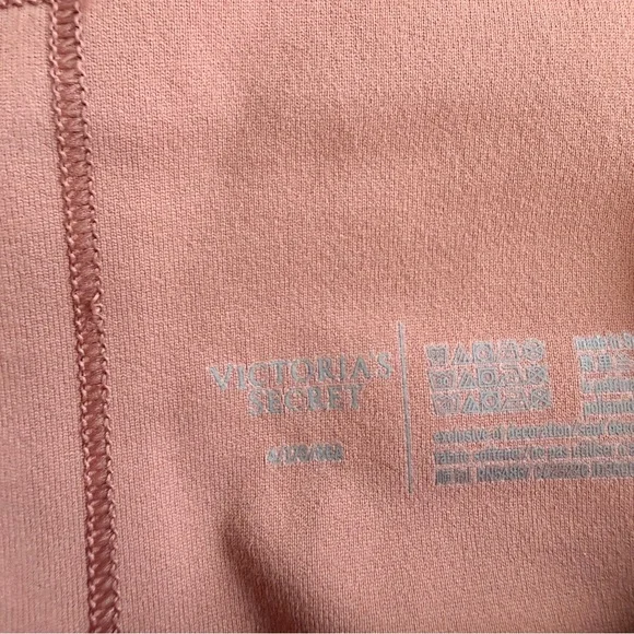 🍑 VS Peach Pink Incredible Studio High Rise Legging - Picture 8 of 12